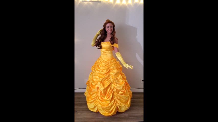 Princess Belle [Beauty and the Beast] (YummyHoneyyy)