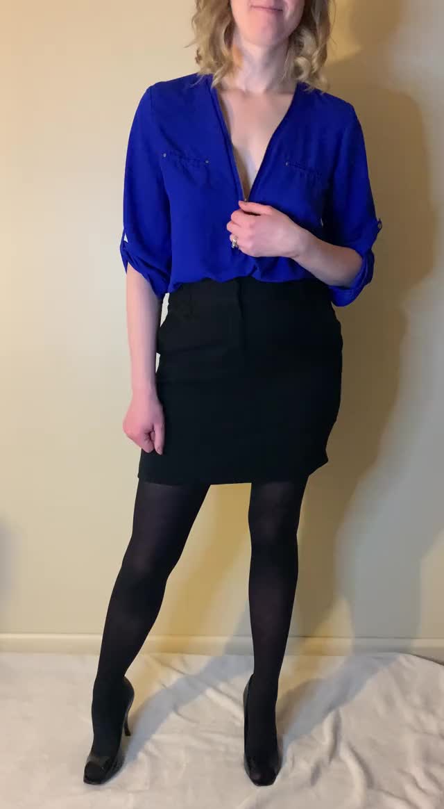 I’m the married office slut ?