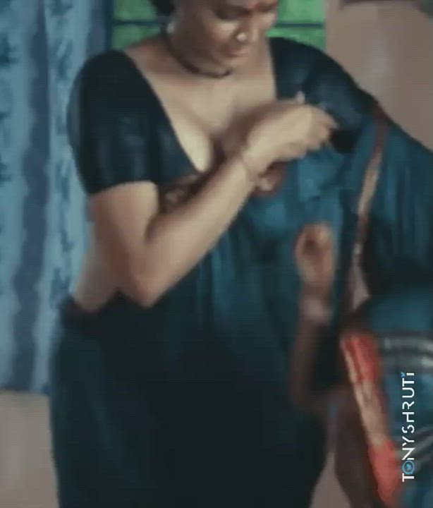 Desi Indian Mom gif