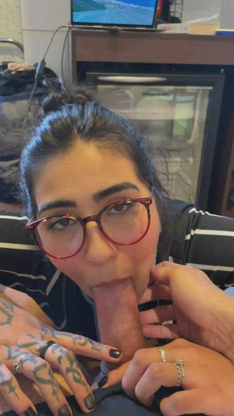 blowjob latina teen blowjobs girls-with-glasses gif