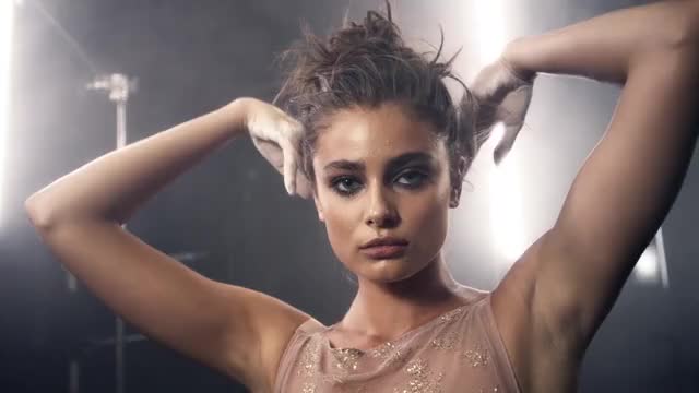 Taylor Hill - Love Advent #1