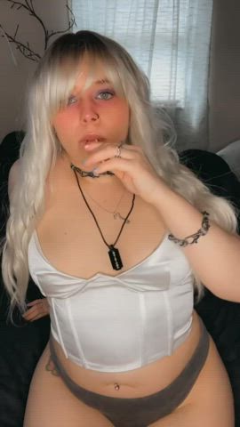 babe blonde boobs cute natural tits petite teen tits gif