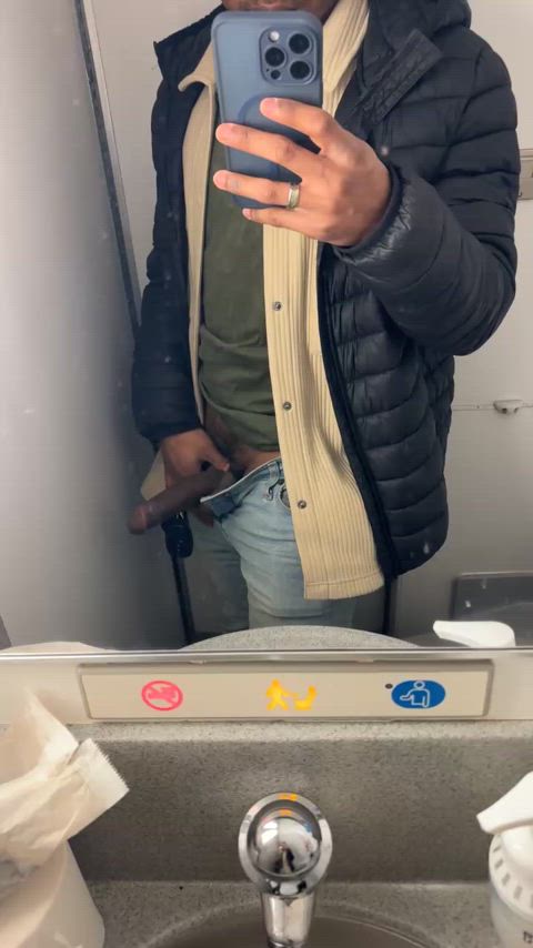 (23) I forgot if I shaved, so I checked on my flight