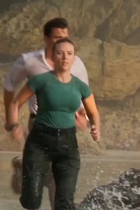 busty celebrity scarlett johansson gif