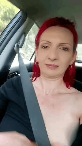 Amateur Car Flashing French Nympho Public Redhead Tits White Girl gif