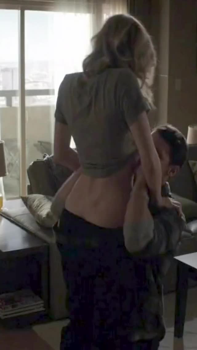 Diane Kruger ASS GRAB in 'The Bridge' S2E1 (2014)