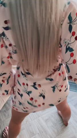 ass blonde booty camgirl hair onlyfans tattoo teen twerking gif