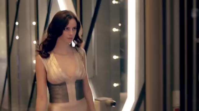 Kaya Scodelario tight dress