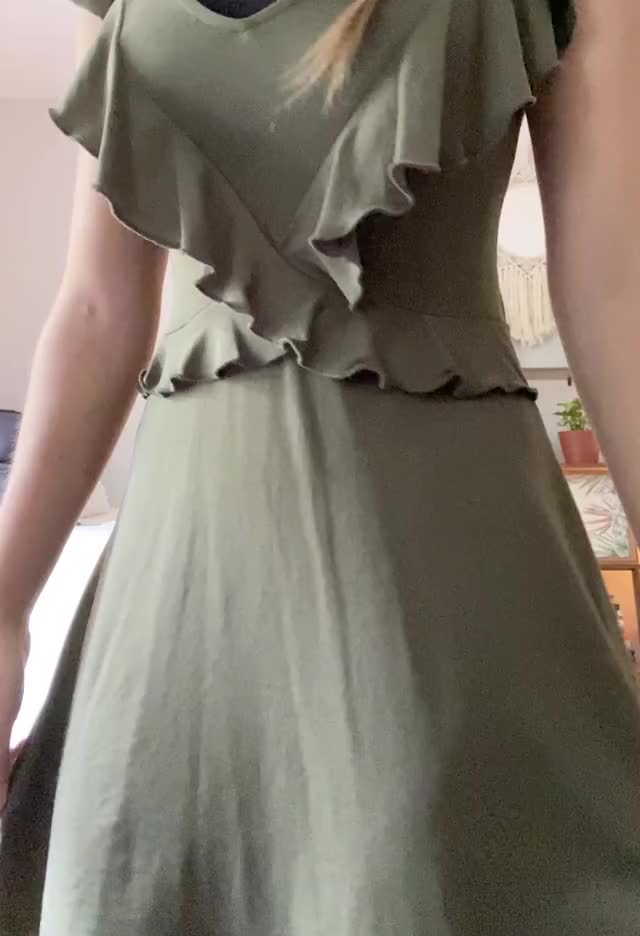 Does this dress make my butt look big?