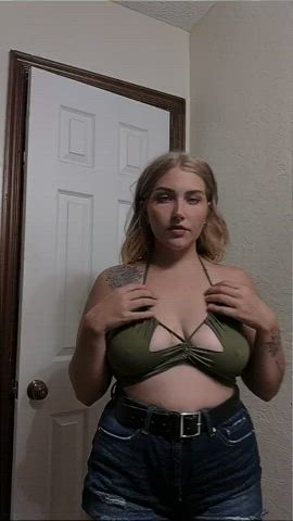 My natural bouncy tits