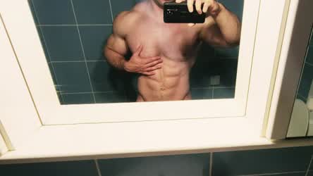 Post workout wildness[M]