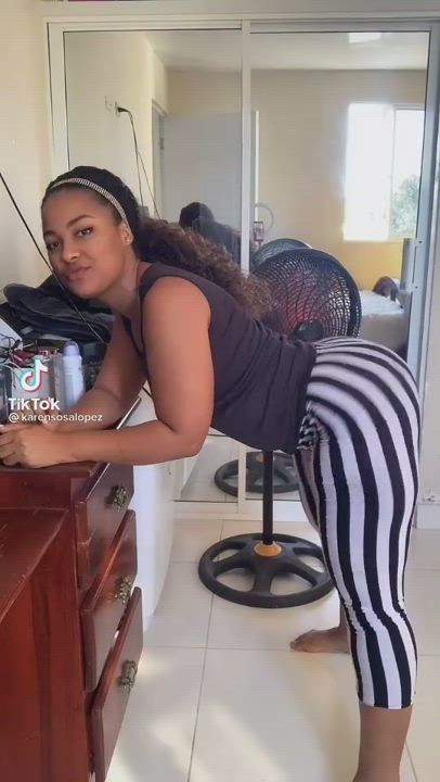 Ass Big Ass Clothed Ebony Leggings Twerking gif