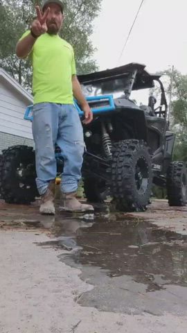 Redneck pissing