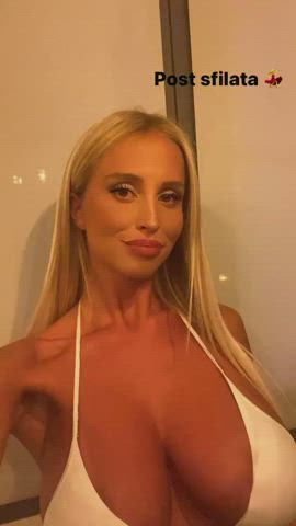 blonde boobs tits gif