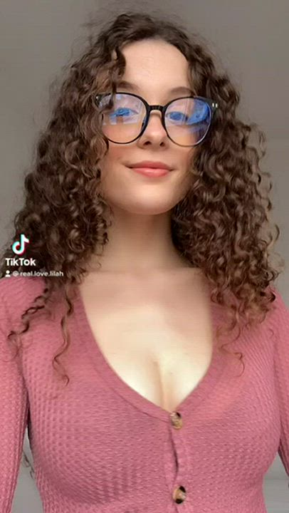 Curvy Teen Thick TikTok Porn GIF by loganpaul9616