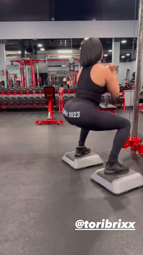 ass big ass gym gif