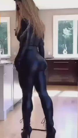bodysuit booty bubble butt catsuit cosplay latex pawg gif