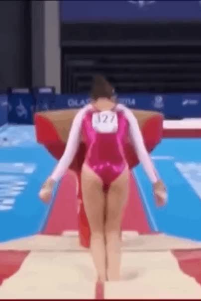 (189267) Asian Gymnast Farah Ann Jiggle