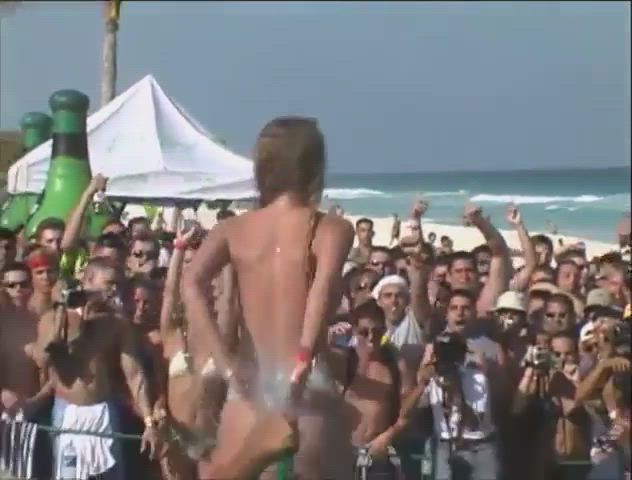 Cancun beach show.