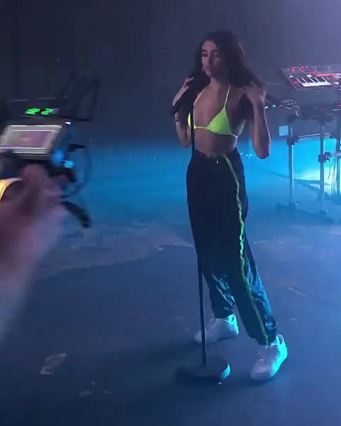 madisonbeer20190402003203074