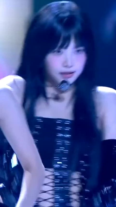 18 years old armpits asian barely legal dancing korean teen teens thighs kpop gif