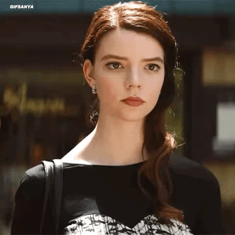 beautiful big eyes brown eyes celebrity non-nude pretty sfw teen gif