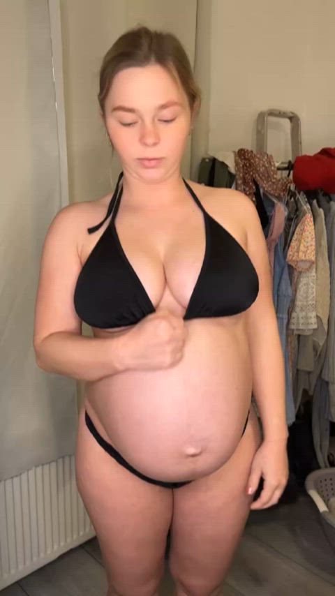 belly button big tits boobs petite pregnant teen tits belly just-boobs pregnant-porn