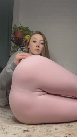 ass camel toe leggings yoga yoga pants gif