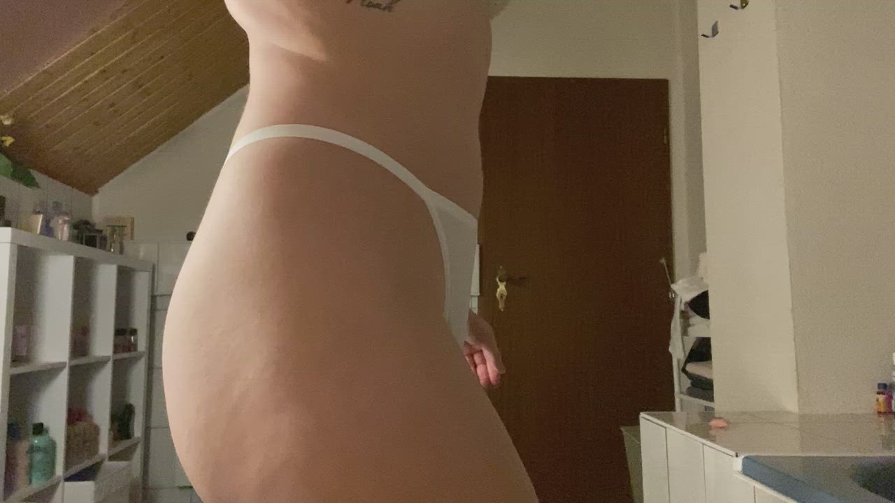 I need someone to spread those apart