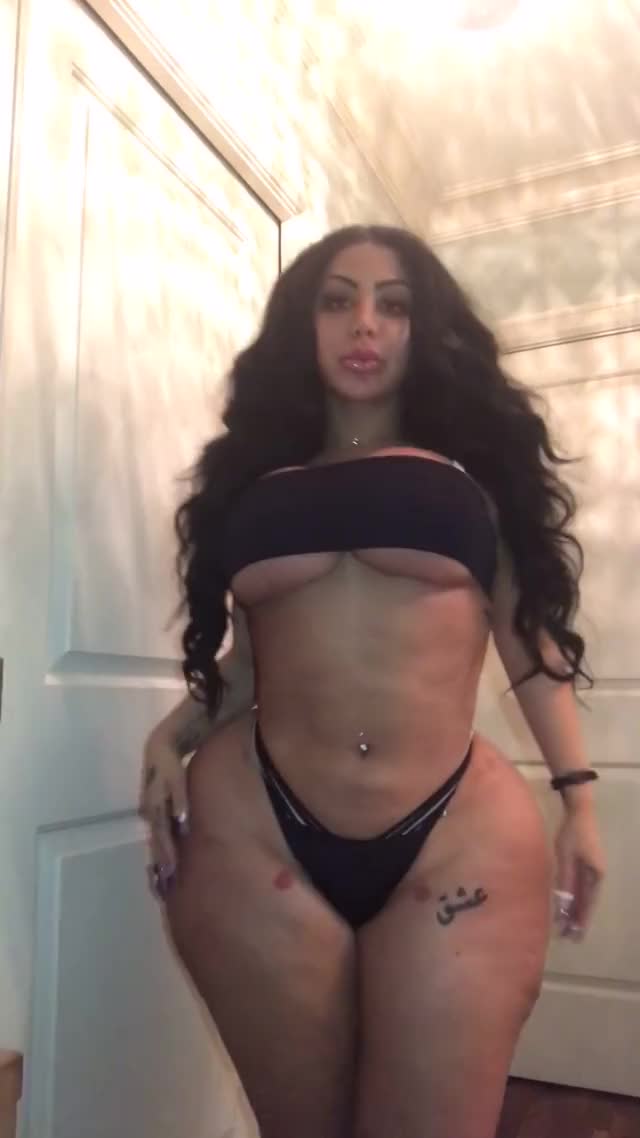 Persian Baddie