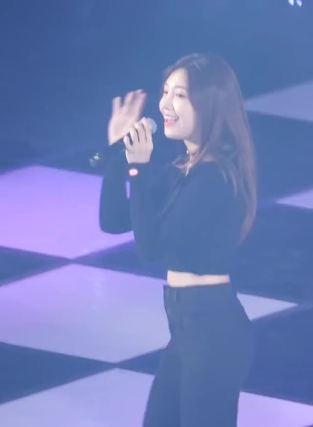 161130 Apink Eunji 6