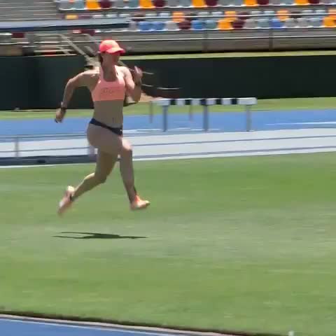 Michelle Jenneke back in action