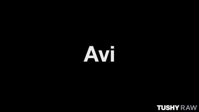 Avi Love - Plugged
