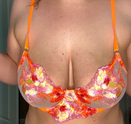 Would you suck on these milf titties? 😈