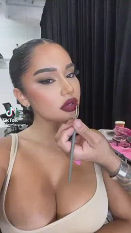 big tits huge tits lips lipstick lipstick fetish pretty tiktok gif