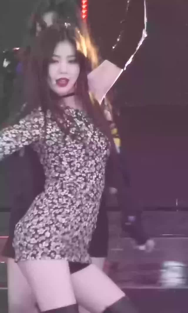 181104 여자아이들 (G)I-DLE 수진 SOOJIN 한 HANN 직캠 @ 제주 한류 페스티벌