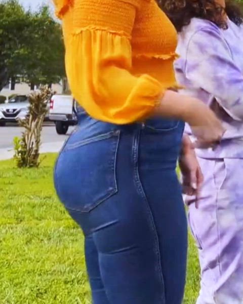 ass big ass blonde booty celebrity jeans pawg thick gif