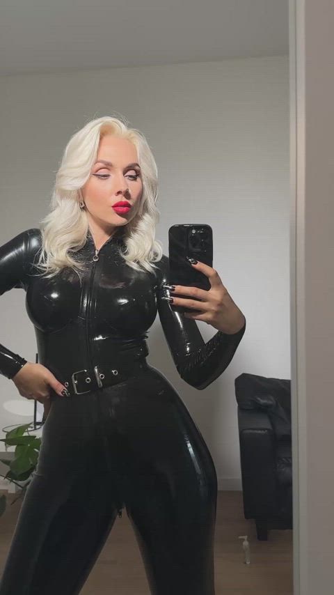 catsuit domme femdom latex mind control mistress femme-fatales onlyfans-creators