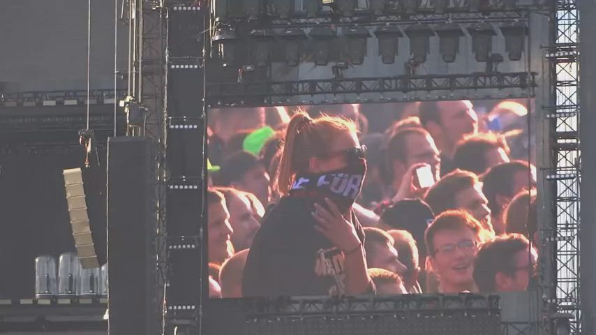 public tits women gif