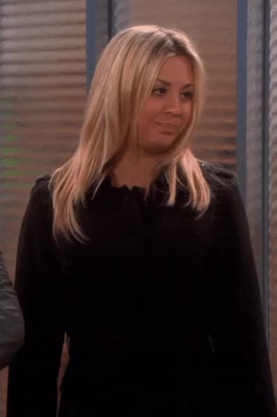 Kaley Cuoco sexy boobs