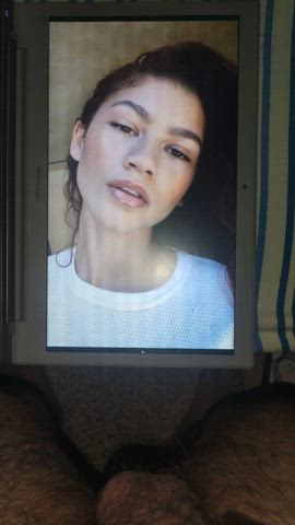 Zendaya Facial, love cum on her everytime