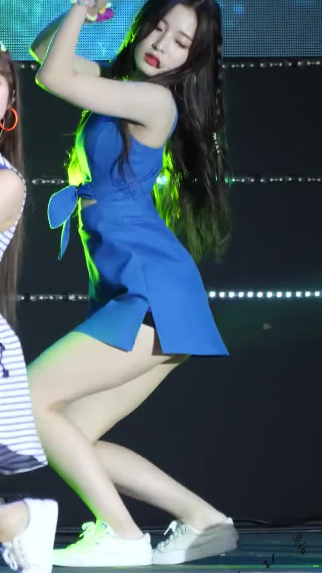 190831 OH MY GIRL 오마이걸 Arin 4