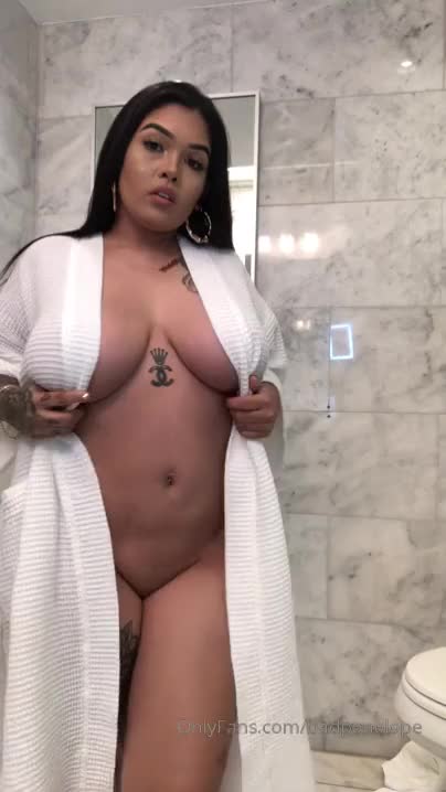 Bad Penelope Model OnlyFans Girl Free Folder Mega Links : https://exe.io/mixmodel