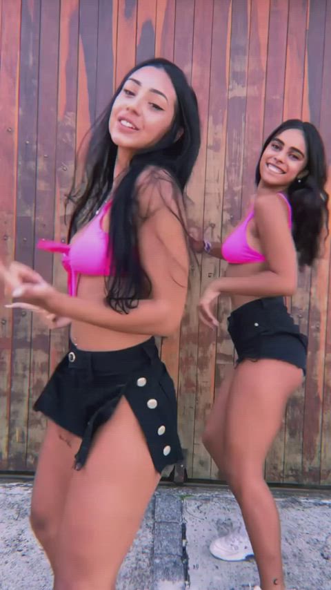 girls dancing cute gif