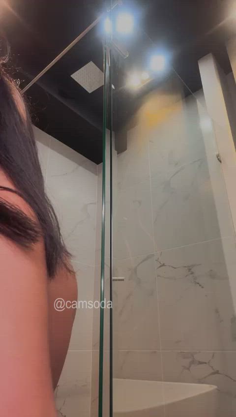 Thick Latina Ass Spread In The Shower