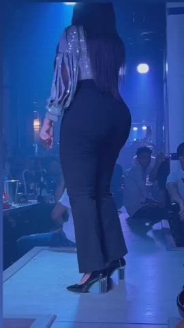 amateur arab big ass dancing high heels homemade gif