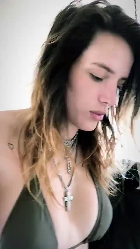 Bella Thorne