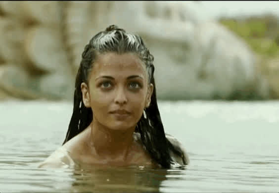 aishwarya rai bachchan indian underwater gif