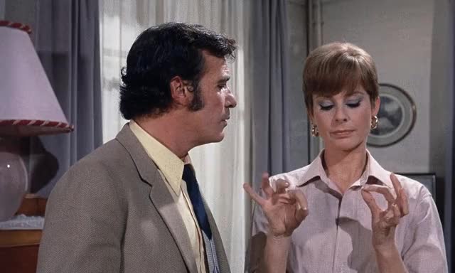 Belle-de-Jour-1967-GIF-01-07-14-sewing