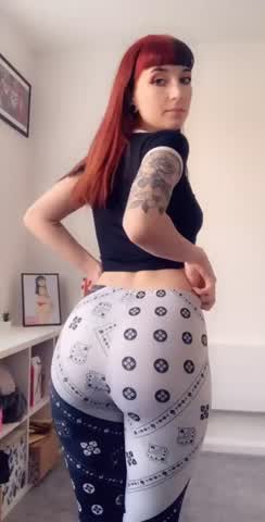 Ass Reveal